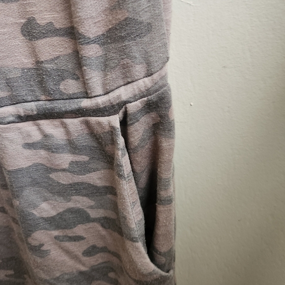 maurices- 24/7 camo romper - Picture 7 of 10